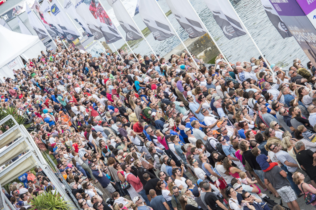 June 14, 2015. Big crowds at Volvo Ocean Race Village in Lorient Foto: Ricardo Pinto / Volvo Ocean Race 